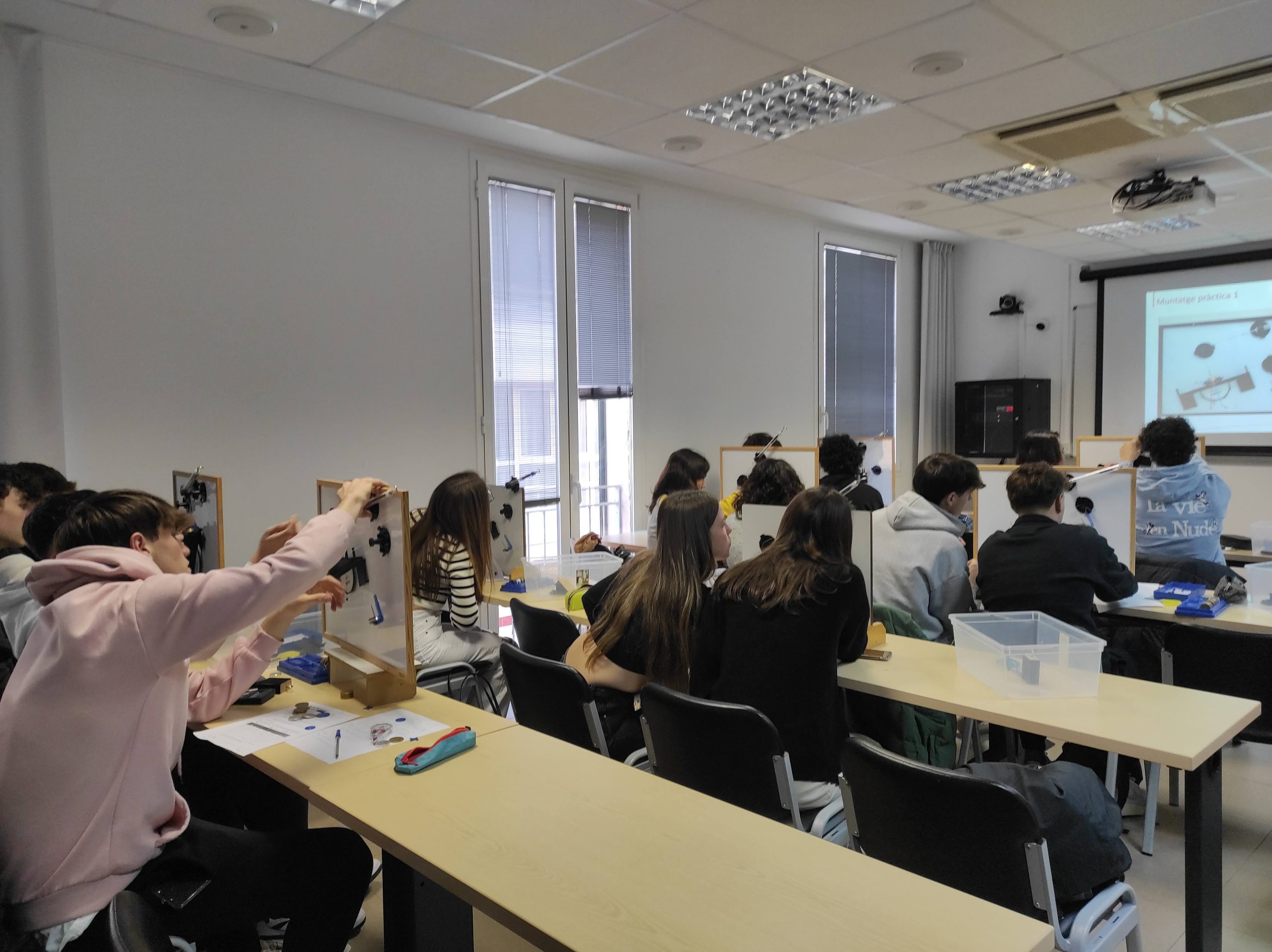 DEMOLAB-taller pla inclinat